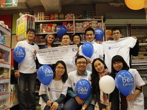 Dong Hanh fund for poor students in Central region